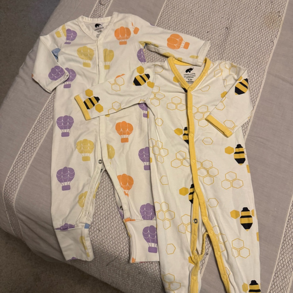 Baby Onesies with Bee and Flower Print
